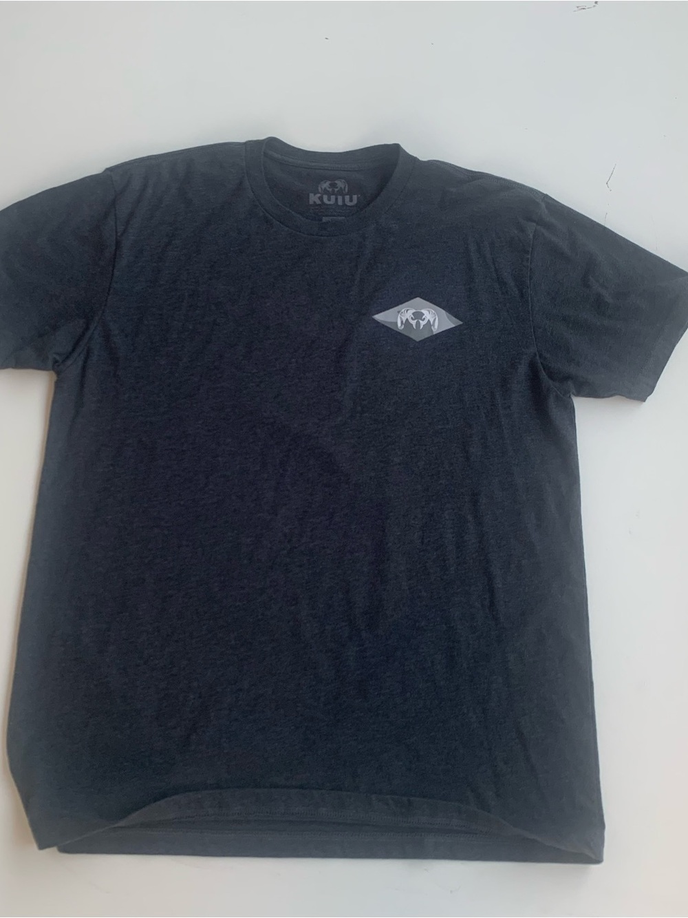 KUIU TShirt Men Size Large Dark Gray Ultralight Hunting Graphic Tee Outdoor Logo